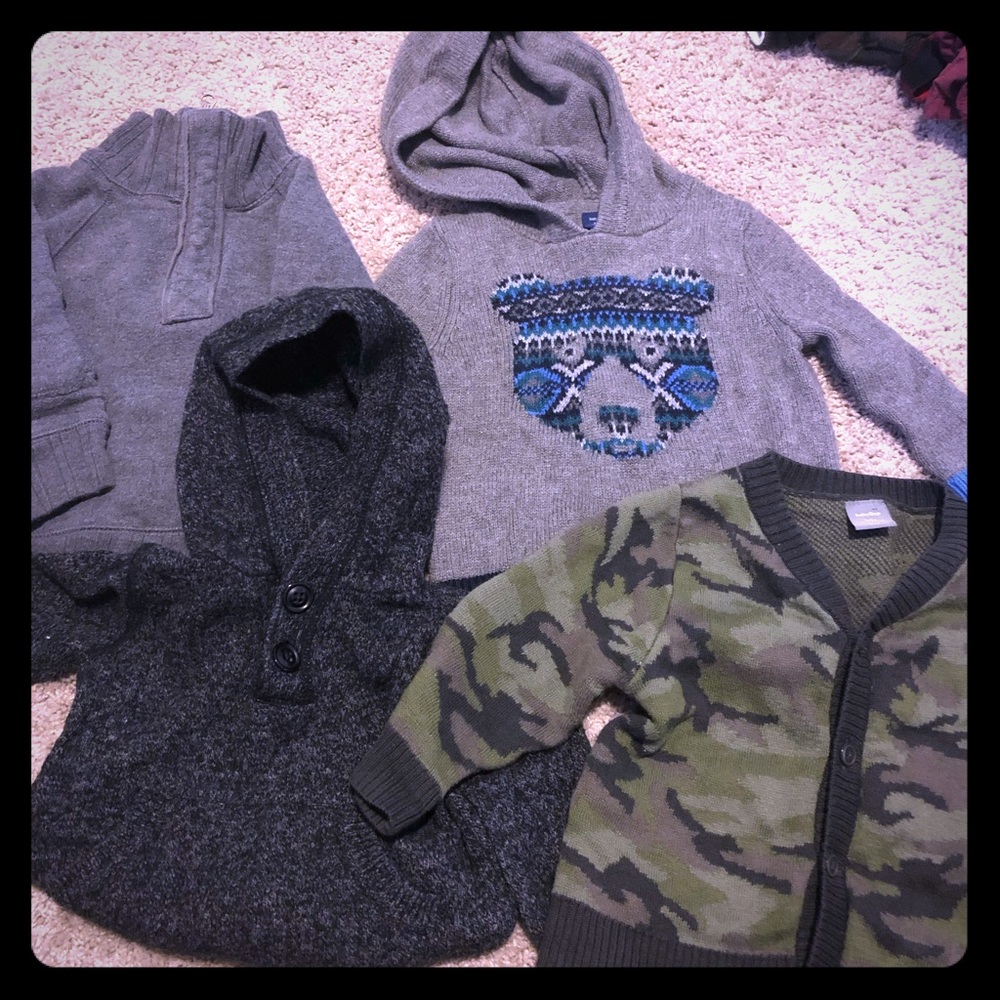 Baby boys 12-18 month gap sweater bundle